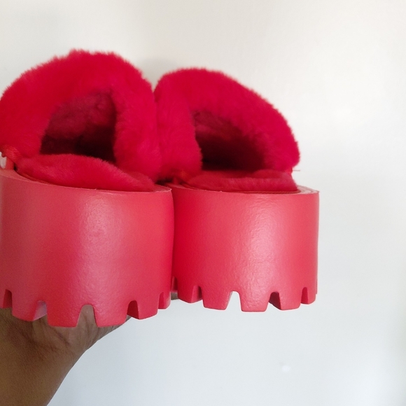 Red Cute Fun Thick Chunky Platform Clogs Crocs Size 11 - Picture 6 of 9